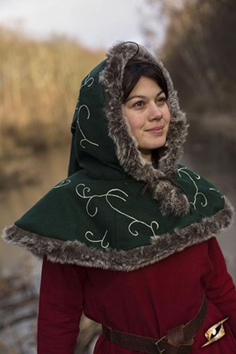 Hood -Fur Dark Green